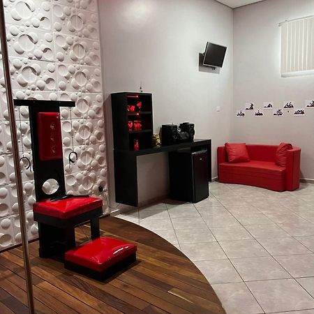Fetiche Motel Presidente Medici  Buitenkant foto