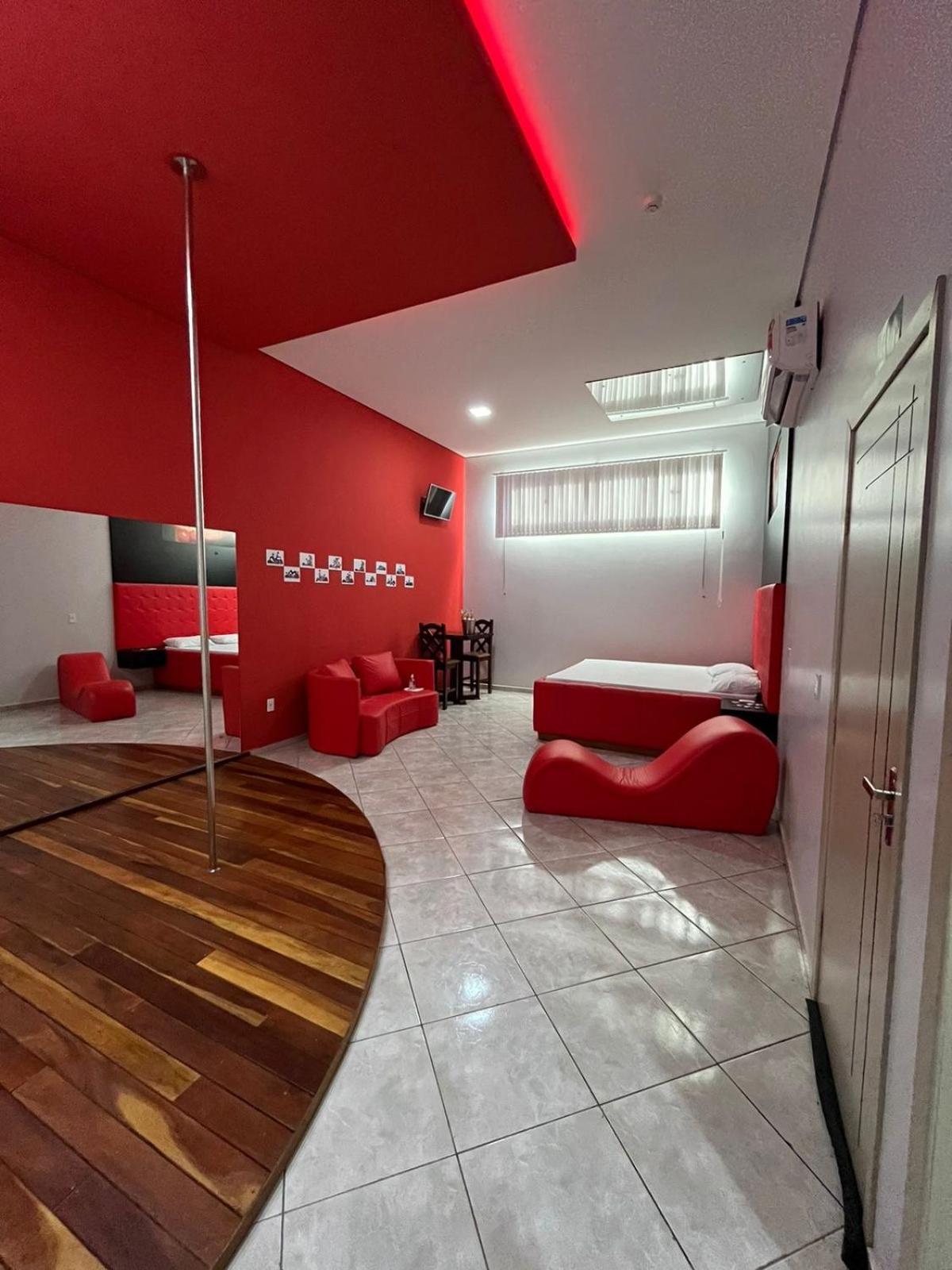 Fetiche Motel Presidente Medici  Buitenkant foto